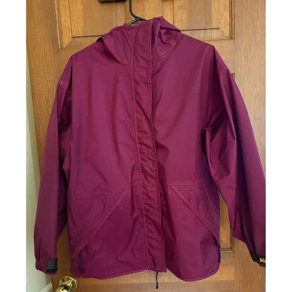VTG REI Hooded Gore-Tex Rain Jacket Womens 12 Raspberry Lightweight Waterproof - Picture 1 of 16